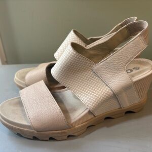 Sorel Beige Textured Slingback Wedge Sandals